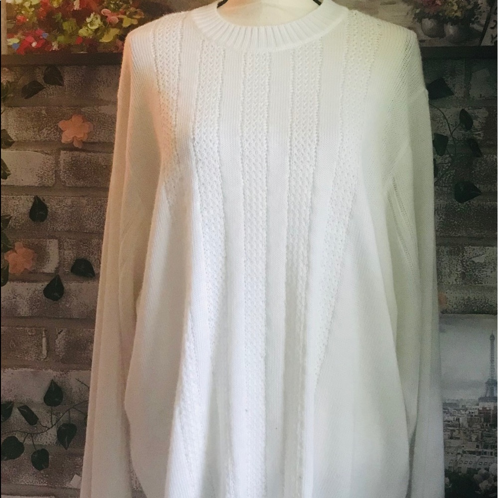 White knit detailed sweater